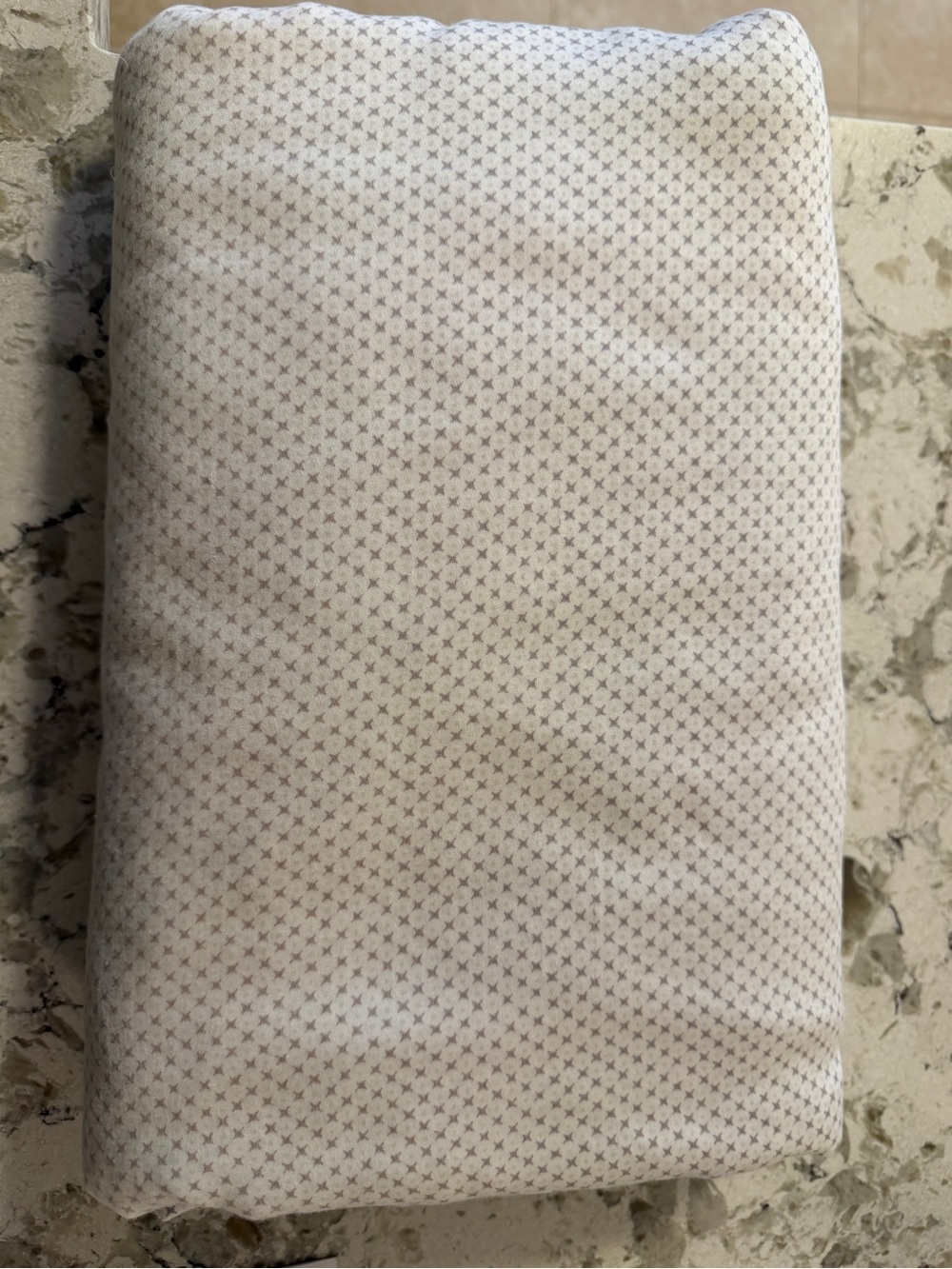 Calvin Klein Neutral geometric king Flat sheet